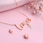 ������� ����� "Love". ��������