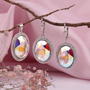 ���������� �������� "����". �������� Swarovski&reg; � ������� 